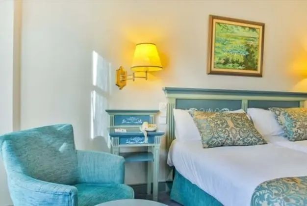 Superior Büyük Yataklı Tek Kişilik Oda