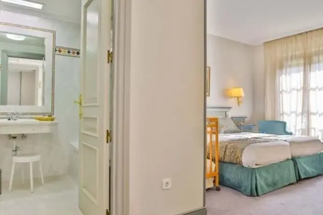 Superior Büyük Yataklı Tek Kişilik Oda