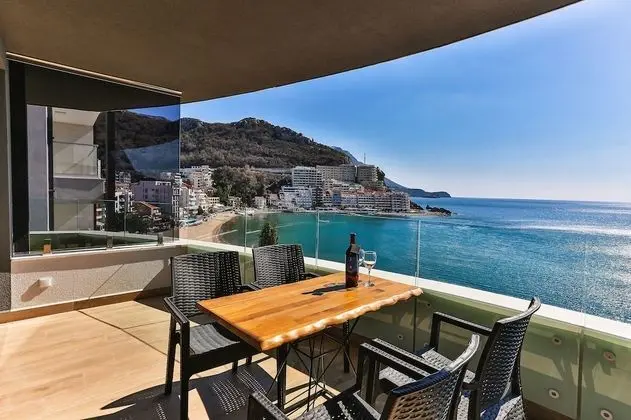 King Suite with Sea View
