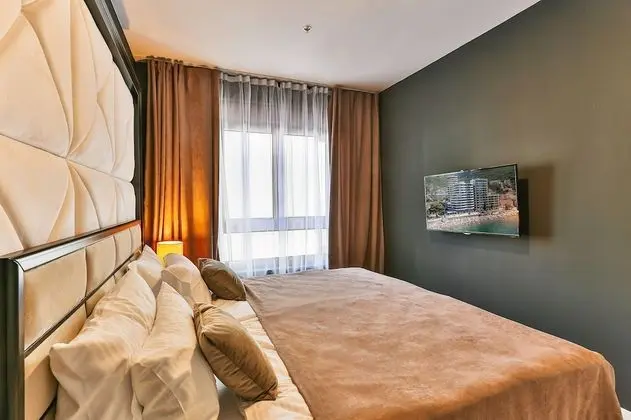 Queen Suite with Sea View