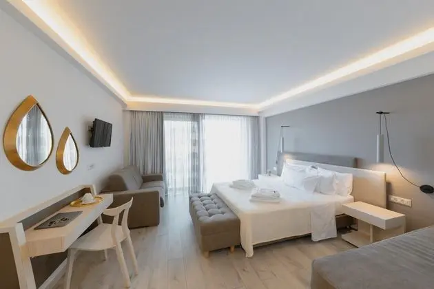 Deluxe Studio with Castle View