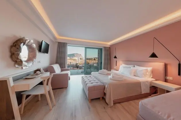 Deluxe Studio with Castle View