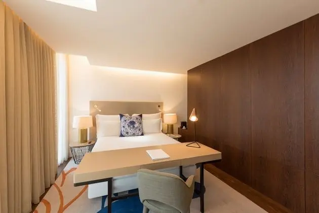 Tek Büyük veya İki Ayrı Yataklı Oda, Nehir Manzaralı (Mansard)