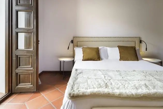 Superior Tek Büyük veya İki Ayrı Yataklı Oda