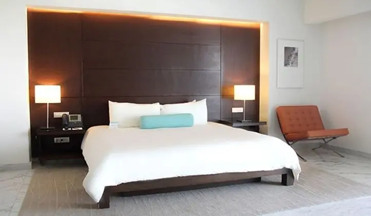 Club 89 King Size Bed Diamante View
