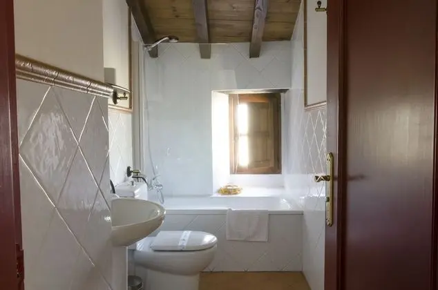 Üç Kişilik Oda
