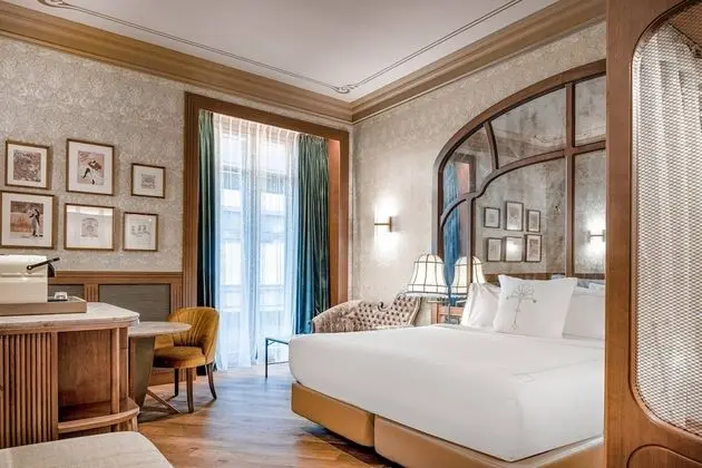 Deluxe Oda, 1 En Büyük (King) Boy Yatak, Sigara İçilmez, Şehir Manzaralı