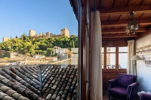 Superior Tek Büyük Yataklı Oda, Şehir Manzaralı (Alhambra)