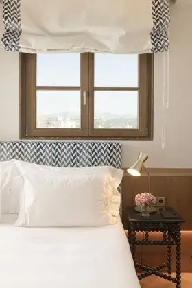 Deluxe Tek Büyük Yataklı Oda, 1 En Büyük (King) Boy Yatak, Şehir Manzaralı, Kule