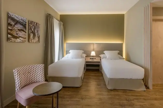 Deluxe Oda, 2 Tek Kişilik Yatak, Nehir Manzaralı