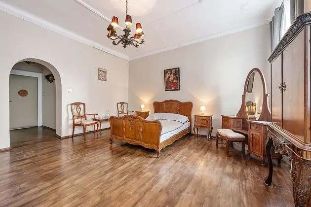Comfort Tek Büyük Yataklı Oda