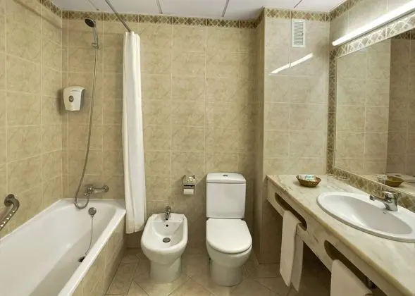 Stüdyo, Havuz Manzaralı