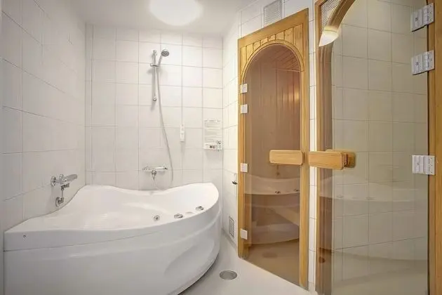 Süit, 1 Yatak Odası, Sıcak Su Küveti, Ek Bina