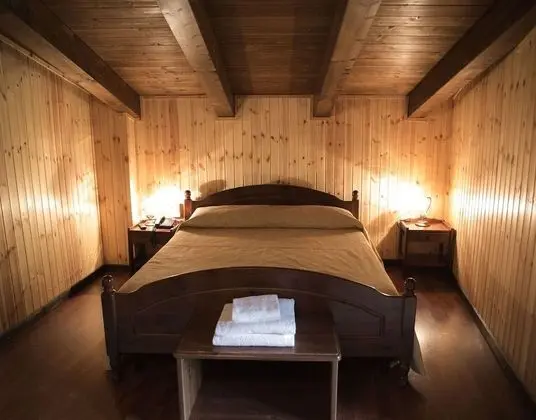 Standard Tek Büyük Yataklı Oda