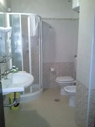 Standard Üç Kişilik Oda