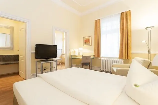 Superior Tek Büyük Yataklı Oda, Küvet, Avlu