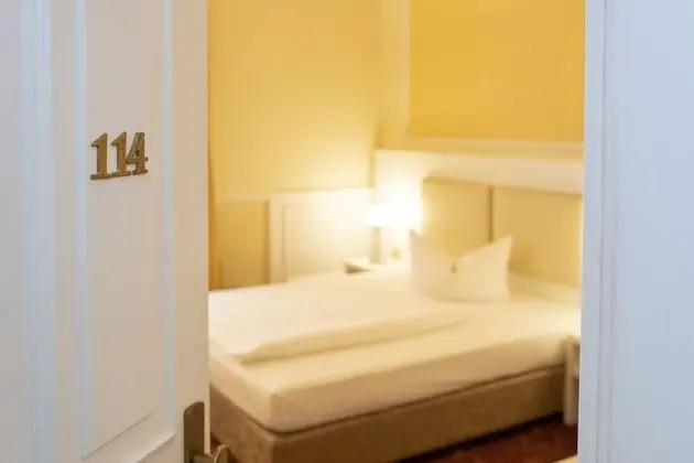 Superior Tek Büyük Yataklı Oda, Küvet, Avlu