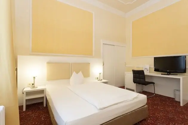 Superior Tek Kişilik Oda, Küvet, Avlu