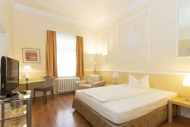 Superior Tek Kişilik Oda, Küvet, Avlu