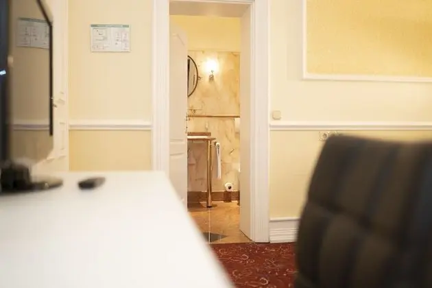 Superior Tek Kişilik Oda, Küvet, Avlu