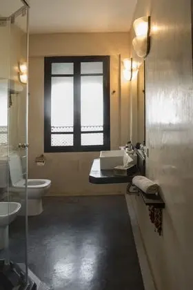 Deluxe Tek Büyük Yataklı Oda, 1 Büyük (Queen) Boy Yatak