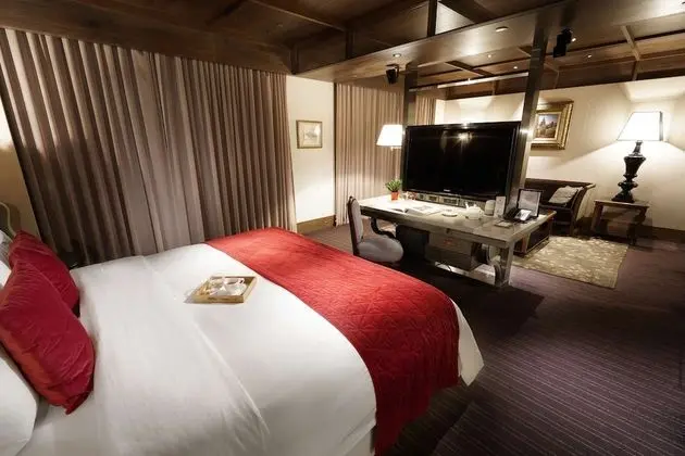 Deluxe Süit, 1 En Büyük (King) Boy Yatak, Business Dinlenme Salonu Kullanımı (no free parking)