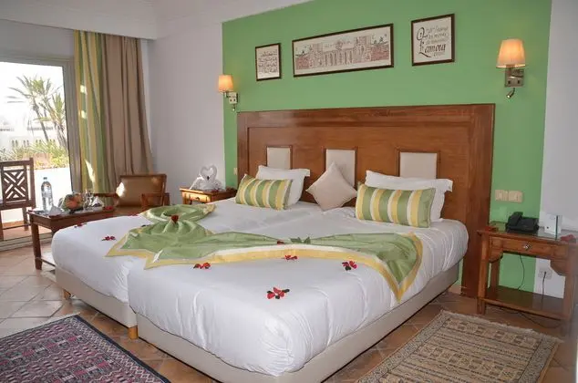 1 Çift Kişilik Veya 2 Tek Kişilik Yatak Sea View