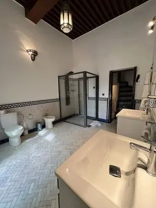 Deluxe Süit, Banyolu/Duşlu, Havuz Manzaralı (vue sur patio)