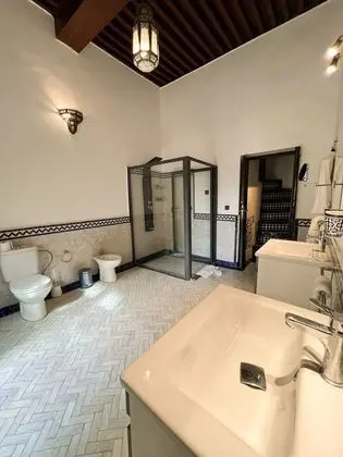 Deluxe Süit, Banyolu/Duşlu, Havuz Manzaralı (vue sur patio)