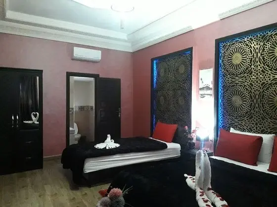 Family Oda, Havuz Manzaralı