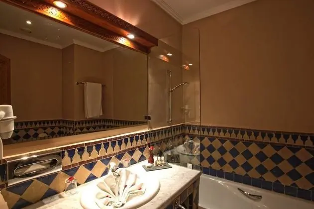 Comfort Oda, Teras, Bahçe Manzaralı