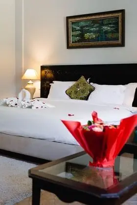 Deluxe Oda, 1 Büyük (Queen) Boy Yatak