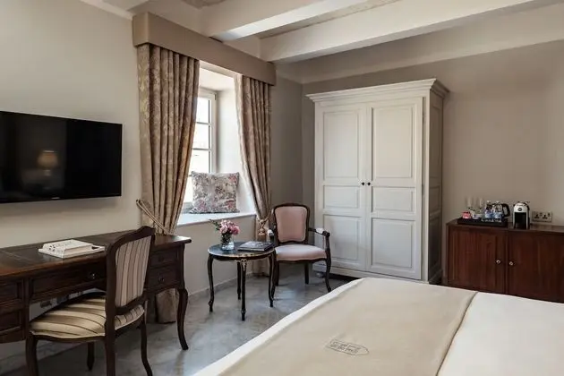 Tek Büyük veya İki Ayrı Yataklı Oda