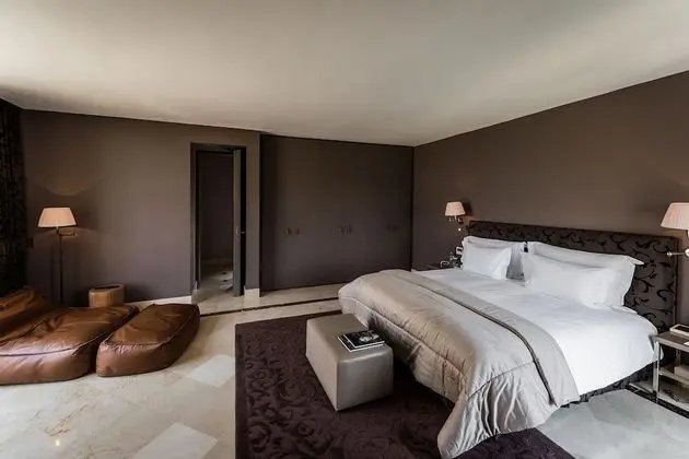 Lounge Suite