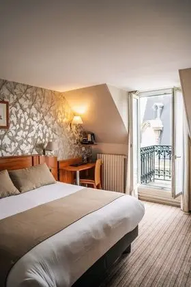 Tek Büyük Yataklı Oda