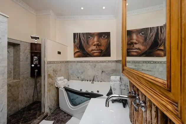 Junior Tek Büyük Yataklı Oda, 1 En Büyük (King) Boy Yatak