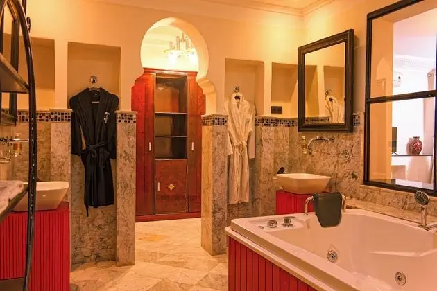 Royal Tek Büyük Yataklı Oda, 1 En Büyük (King) Boy Yatak