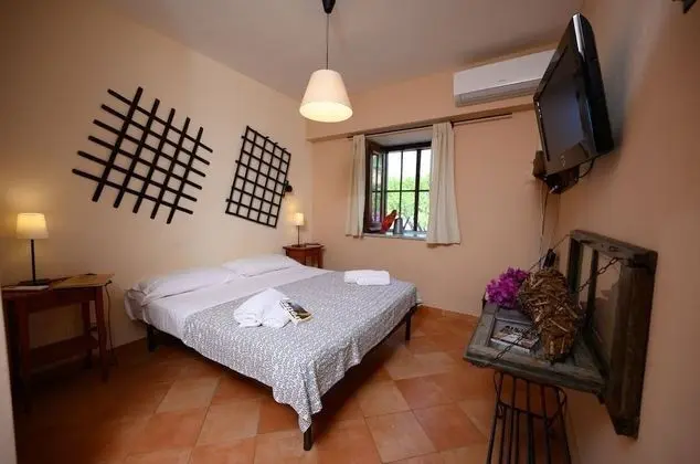Tek Büyük Yataklı Oda (L'Albanello - 2 Adults)
