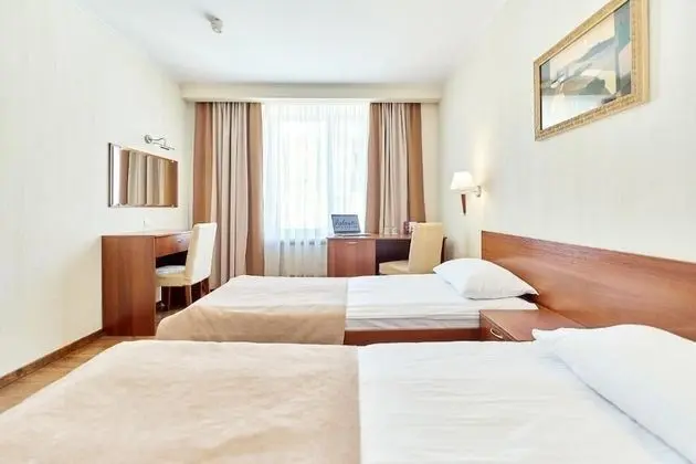 Business Tek Büyük veya İki Ayrı Yataklı Oda