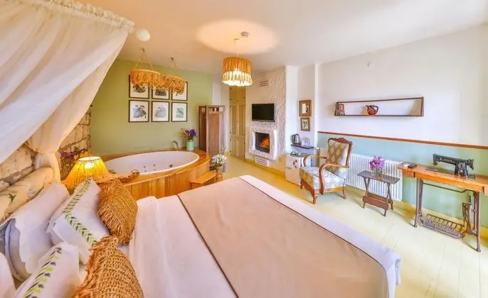 Jakuzili Deluxe Oda, Bahçe Manzaralı