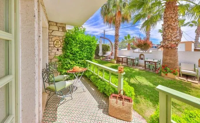 Jakuzili Deluxe Oda, Bahçe Manzaralı