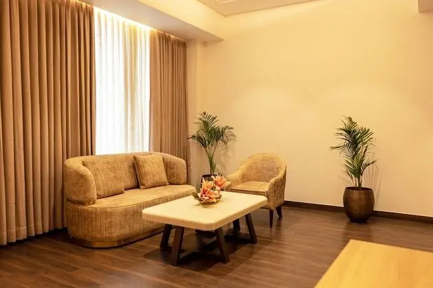 Luxury Oda
