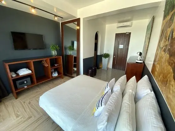 Tek Büyük Yataklı Oda, 1 Büyük (Queen) Boy Yatak, Balkon, Okyanus Manzaralı