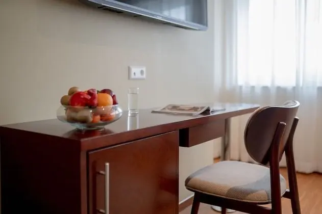 Comfort Tek Büyük Yataklı Oda