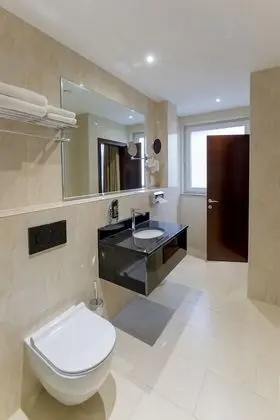 Comfort Tek Büyük Yataklı Oda