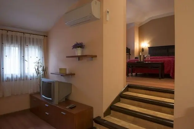 Süit, Sıcak Su Küveti