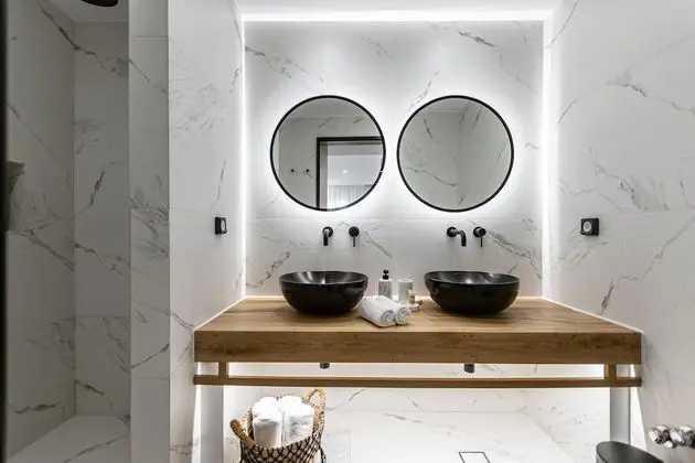 Deluxe suite 1