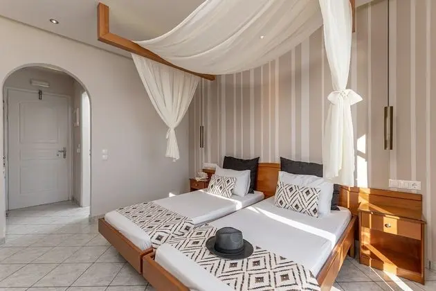 İki Ayrı Yataklı Oda, Balkon, Deniz Manzaralı
