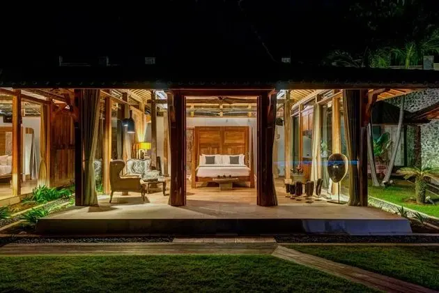 Villa, 4 Yatak Odası, Sigara İçilebilir, Kişiye Özel Havuzlu