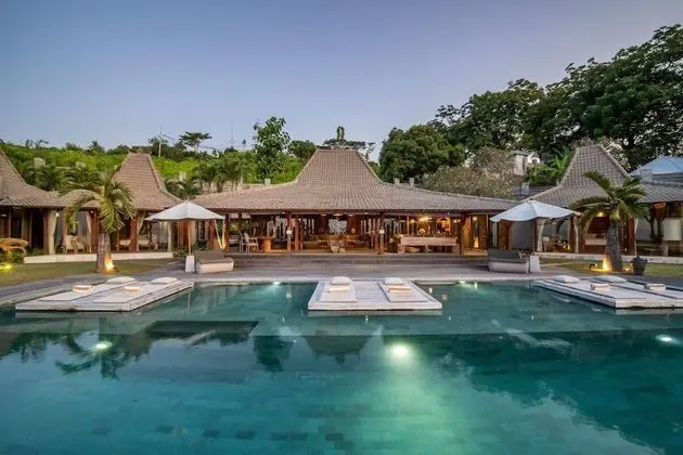 Villa, 4 Yatak Odası, Sigara İçilebilir, Kişiye Özel Havuzlu